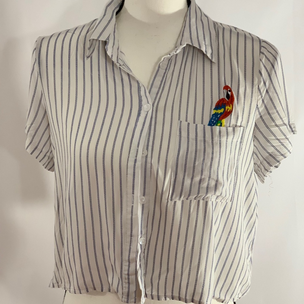 3 for $10 Love Notes Cropped Button Down